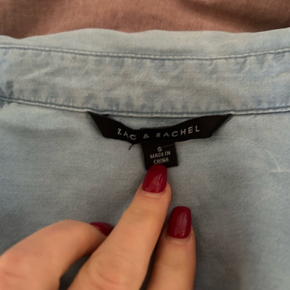 Jean button-down long sleeve shirt - Picture 4 of 4